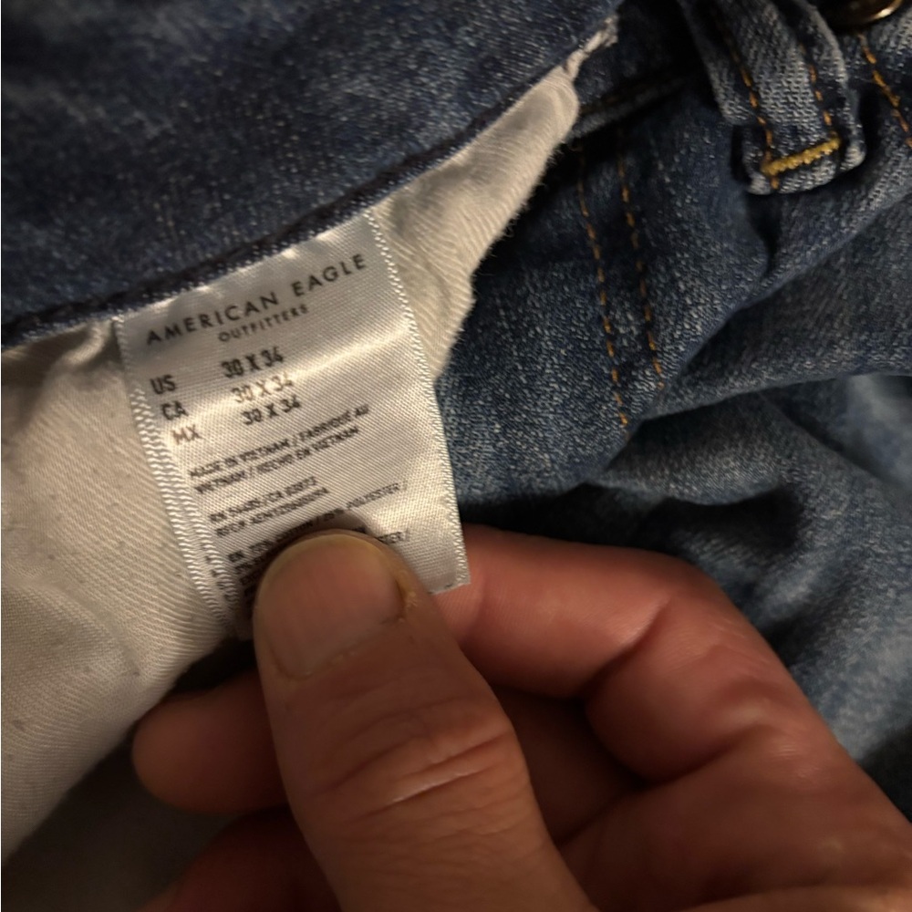 American Eagle pants 30 of navy pants 34 Calvin Klein pants 34 Hollister shirt M